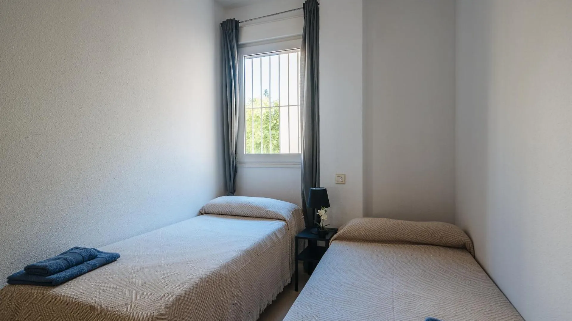 Piso Familiar Virgen Del Rocio Lägenhet Sevilla 0*,  Spanien