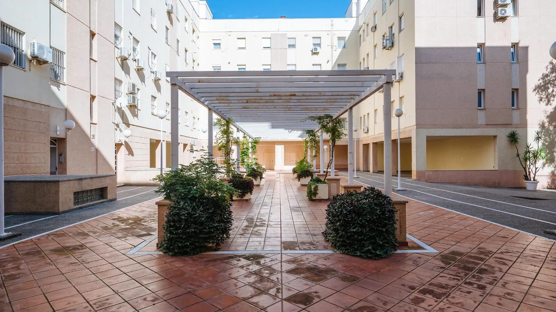 Piso Familiar Virgen Del Rocio Apartment Seville